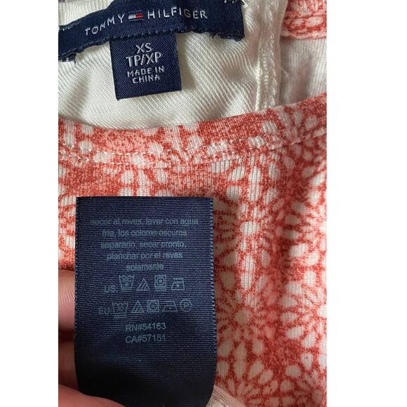 Tommy Hilfiger Womens XS Top Pink White Floral Short Sleeve Tie Neck - Picture 4 of 7